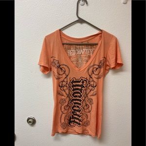 RED CHAPTER V Neck T Shirt (M)